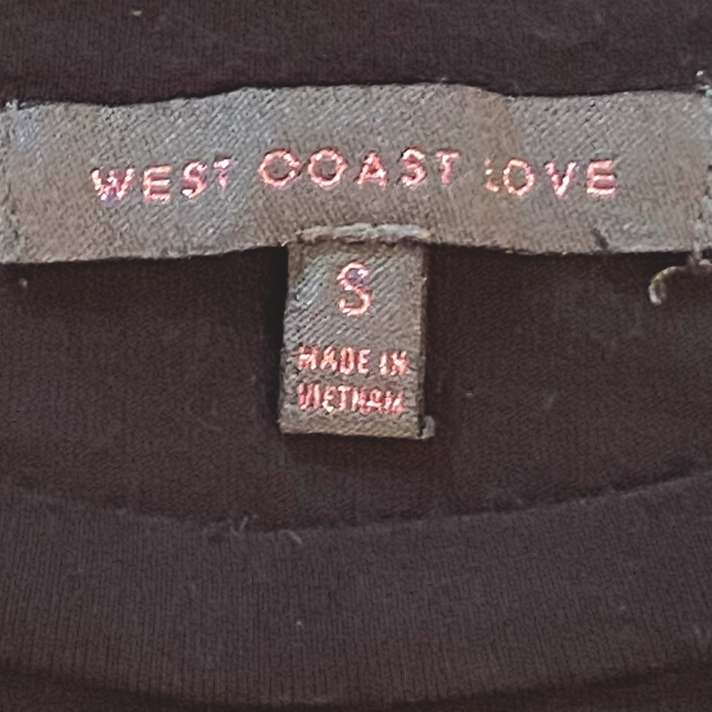 Winnie the Pooh Crop Top - Picture 4 of 8